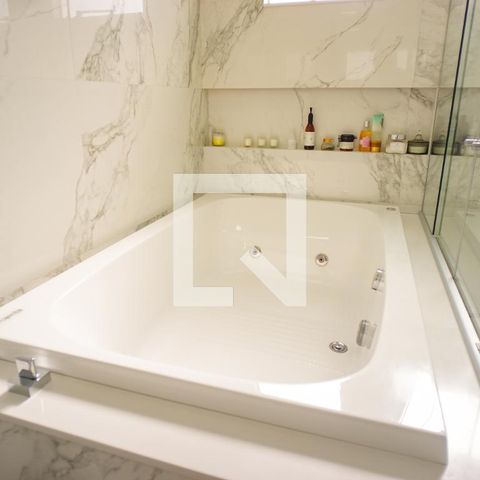 Casa de condomínio à venda com 400m², 4 quartos e 4 vagasBanheiro da Suíte 1