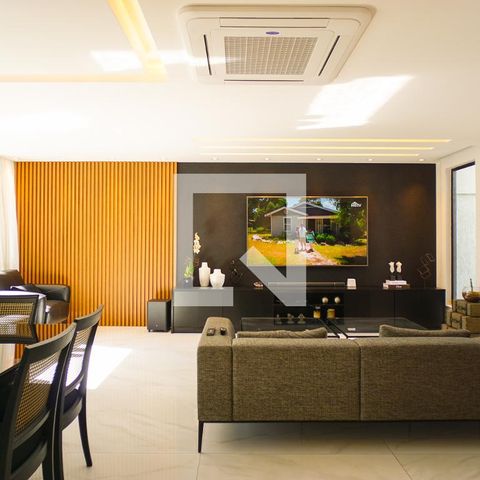 Casa de condomínio à venda com 400m², 4 quartos e 4 vagasSala
