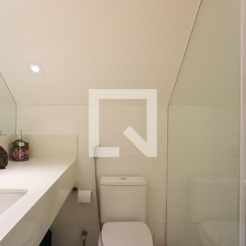 Casa de condomínio à venda com 400m², 4 quartos e 4 vagasBanheiro da Sala de Jogos