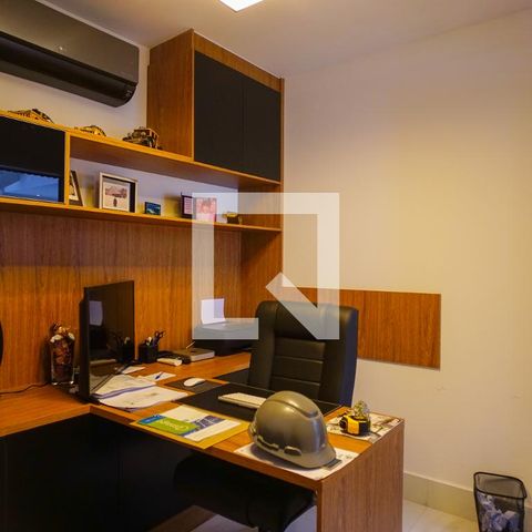 Casa de condomínio à venda com 400m², 4 quartos e 4 vagasEscritório