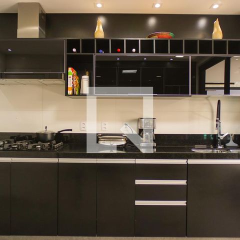 Casa de condomínio à venda com 400m², 4 quartos e 4 vagasCozinha e Área de Serviço