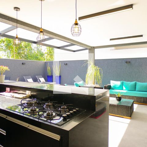Casa de condomínio à venda com 400m², 4 quartos e 4 vagasVaranda Gourmet