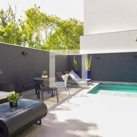 Casa de condomínio à venda com 400m², 4 quartos e 4 vagasPiscina