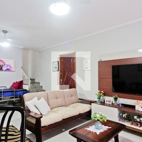 Casa à venda com 250m², 4 quartos e 2 vagasSala