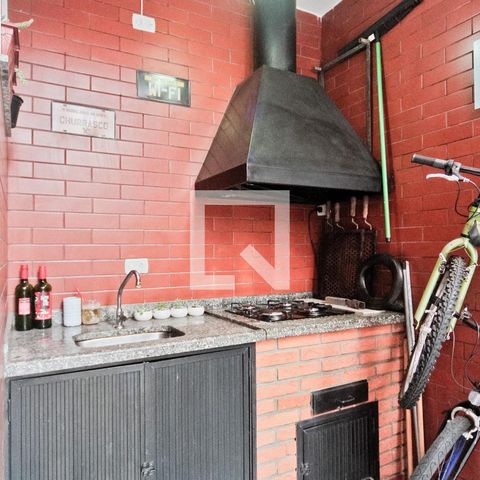 Casa à venda com 250m², 4 quartos e 2 vagasQuintal