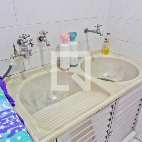 Casa à venda com 250m², 4 quartos e 2 vagasÁrea de Serviço