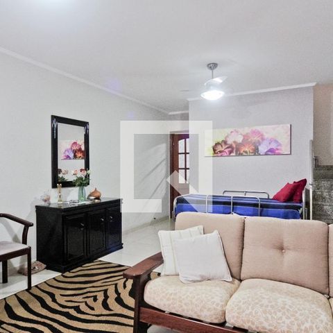 Casa à venda com 250m², 4 quartos e 2 vagasSala