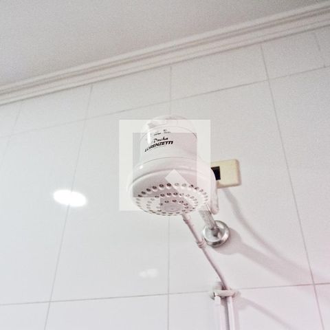 Casa à venda com 250m², 4 quartos e 2 vagasBanheiro