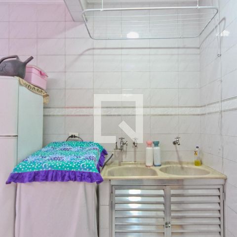 Casa à venda com 250m², 4 quartos e 2 vagasÁrea de Serviço
