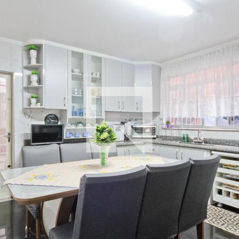 Casa à venda com 250m², 4 quartos e 2 vagasCozinha