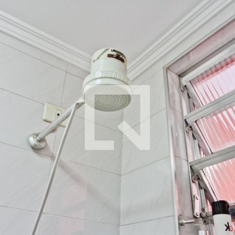 Casa à venda com 250m², 4 quartos e 2 vagasBanheiro de Serviço