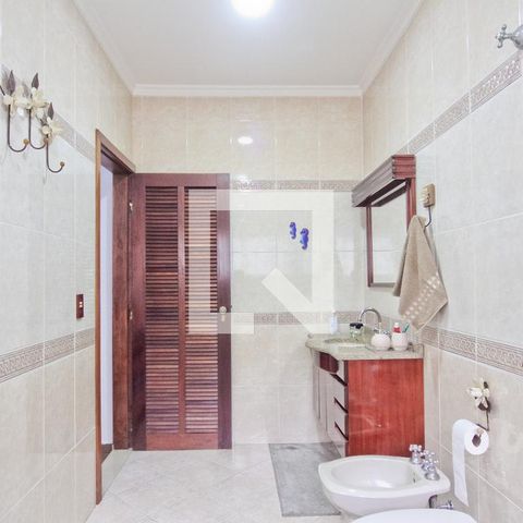 Casa à venda com 250m², 4 quartos e 2 vagasBanheiro da Suíte