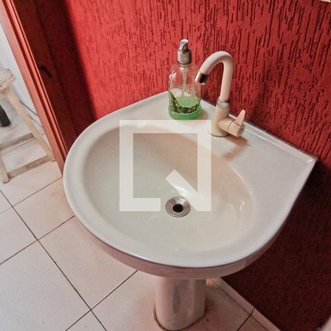 Casa à venda com 250m², 4 quartos e 2 vagasSótão - Banheiro