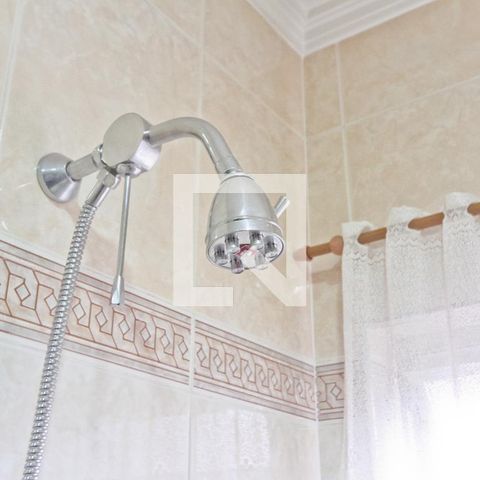 Casa à venda com 250m², 4 quartos e 2 vagasBanheiro da Suíte