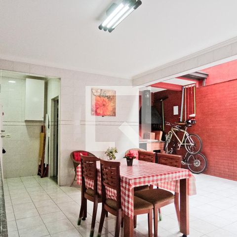 Casa à venda com 250m², 4 quartos e 2 vagasQuintal