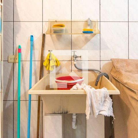 Casa à venda com 326m², 3 quartos e 6 vagasTanque