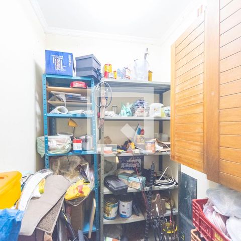 Casa à venda com 326m², 3 quartos e 6 vagasQuarto de Serviço