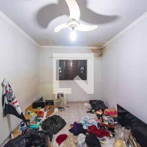 Casa à venda com 326m², 3 quartos e 6 vagasQuarto 2