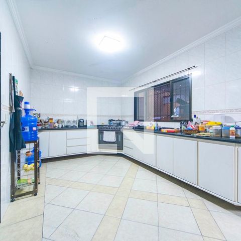 Casa à venda com 326m², 3 quartos e 6 vagasCozinha