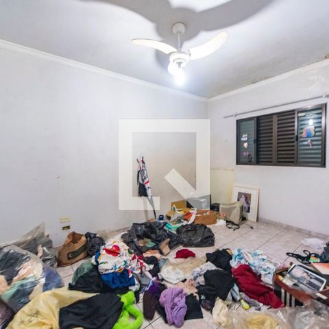 Casa à venda com 326m², 3 quartos e 6 vagasQuarto 2