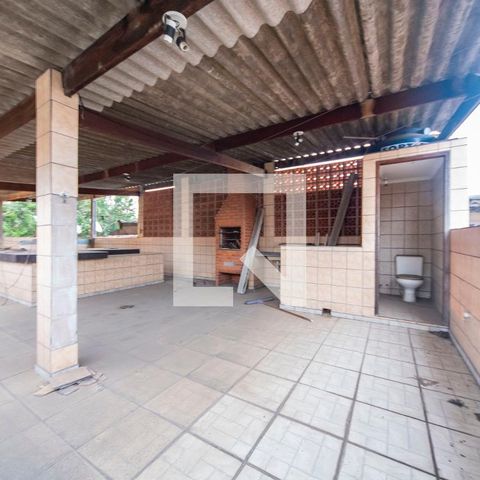 Casa à venda com 326m², 3 quartos e 6 vagasCobertura