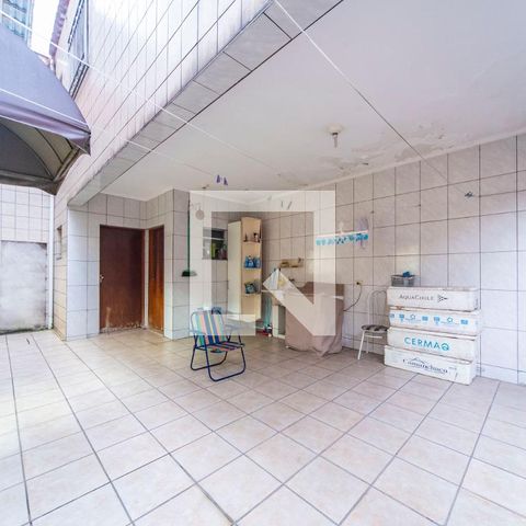 Casa à venda com 326m², 3 quartos e 6 vagasÁrea de Serviço