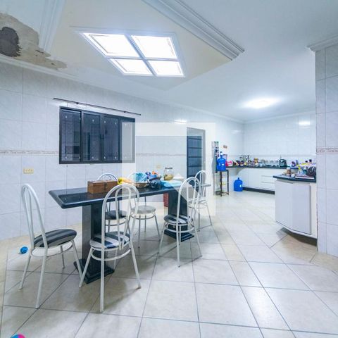 Casa à venda com 326m², 3 quartos e 6 vagasCozinha