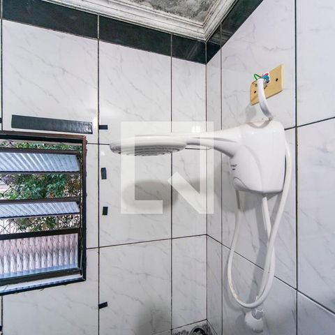 Casa à venda com 326m², 3 quartos e 6 vagasChuveiro