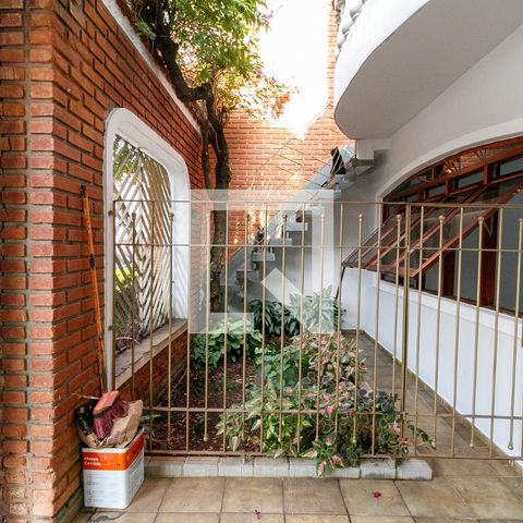Casa à venda com 227m², 6 quartos e 2 vagasJardim