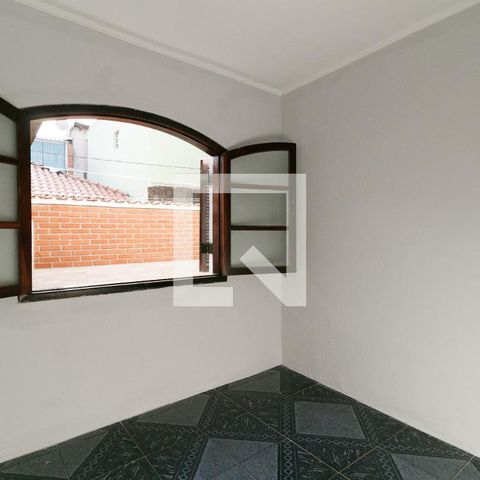 Casa à venda com 227m², 6 quartos e 2 vagasQuarto 1