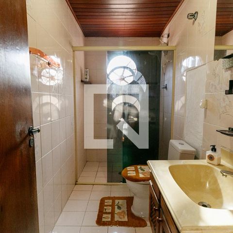 Casa à venda com 227m², 6 quartos e 2 vagasBanheiro 3