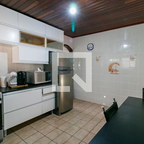 Casa à venda com 227m², 6 quartos e 2 vagasCozinha 2