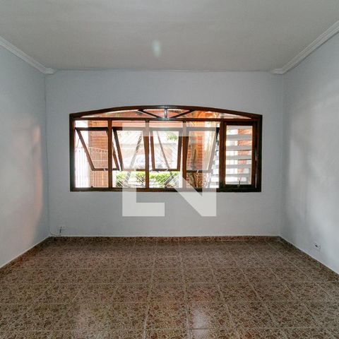 Casa à venda com 227m², 6 quartos e 2 vagasSala