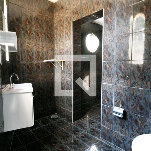 Casa à venda com 227m², 6 quartos e 2 vagasBanheiro suíte