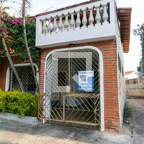 Casa à venda com 227m², 6 quartos e 2 vagasFachada