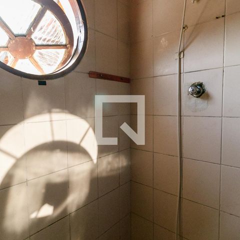 Casa à venda com 227m², 6 quartos e 2 vagasBanheiro 3