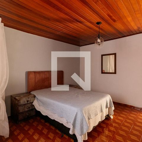 Casa à venda com 227m², 6 quartos e 2 vagasQuarto 4