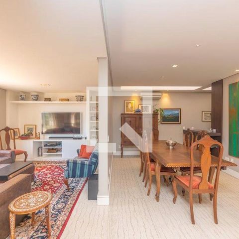 Casa à venda com 350m², 4 quartos e 4 vagasDetalhe Sala