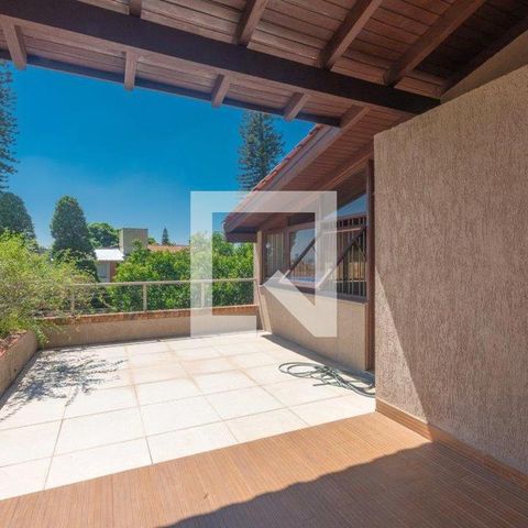 Casa à venda com 350m², 4 quartos e 4 vagasSuíte 1 - Terraço