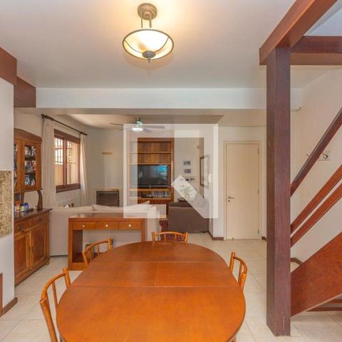 Casa à venda com 350m², 4 quartos e 4 vagasSala 4 - Churrasqueira