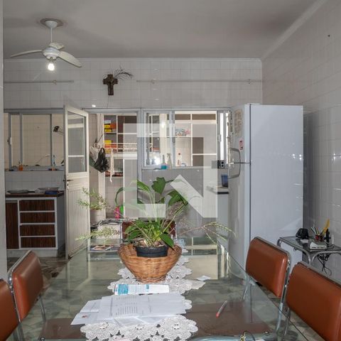 Casa à venda com 234m², 3 quartos e 2 vagasCozinha