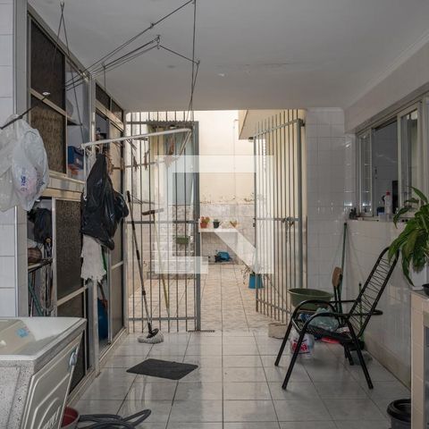 Casa à venda com 234m², 3 quartos e 2 vagasÁrea de Serviço
