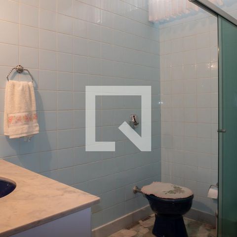 Casa à venda com 234m², 3 quartos e 2 vagasBanheiro