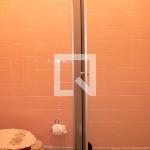 Casa à venda com 234m², 3 quartos e 2 vagasBanheiro da Suíte