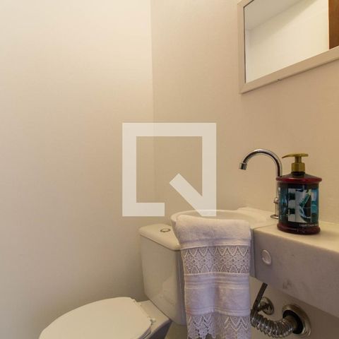 Casa de condomínio para alugar com 90m², 2 quartos e 2 vagasLavabo