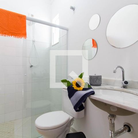 Casa de condomínio para alugar com 90m², 2 quartos e 2 vagasBanheiro 