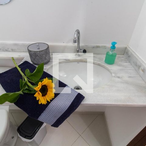 Casa de condomínio para alugar com 90m², 2 quartos e 2 vagasBanheiro 