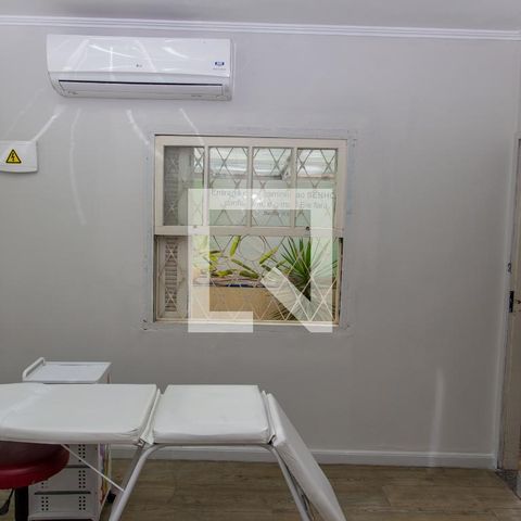 Casa à venda com 102m², 2 quartos e 1 vagaSala