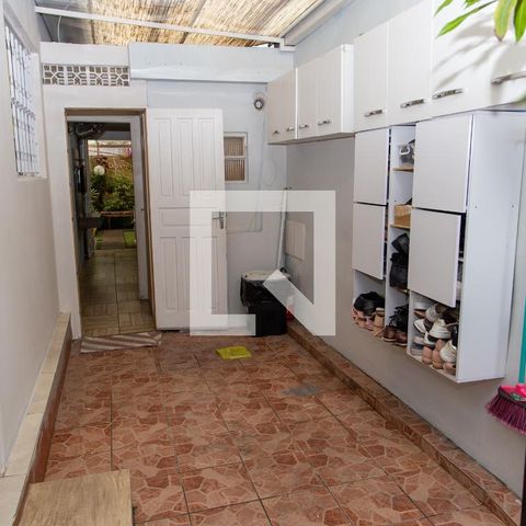 Casa à venda com 102m², 2 quartos e 1 vagaÁrea de Serviço