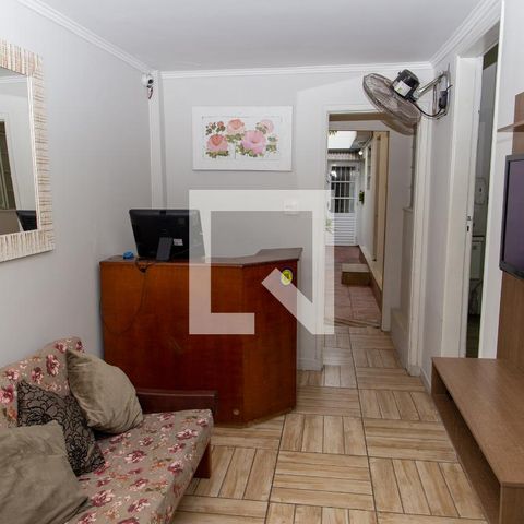 Casa à venda com 102m², 2 quartos e 1 vagaHall social